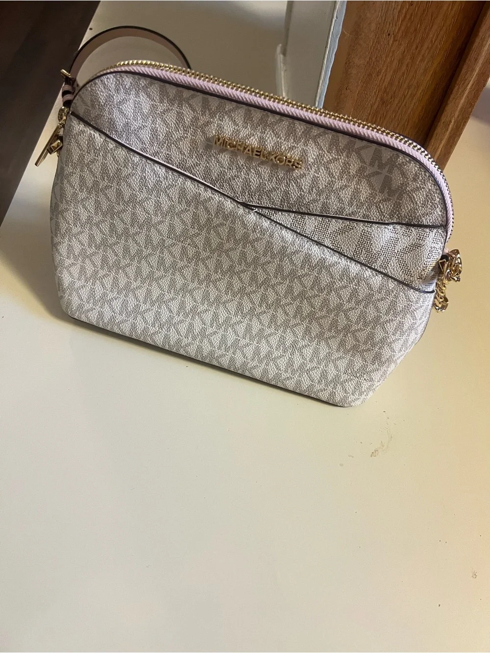 Michael Kors Pink Signature Crossbody with Gold Hardware